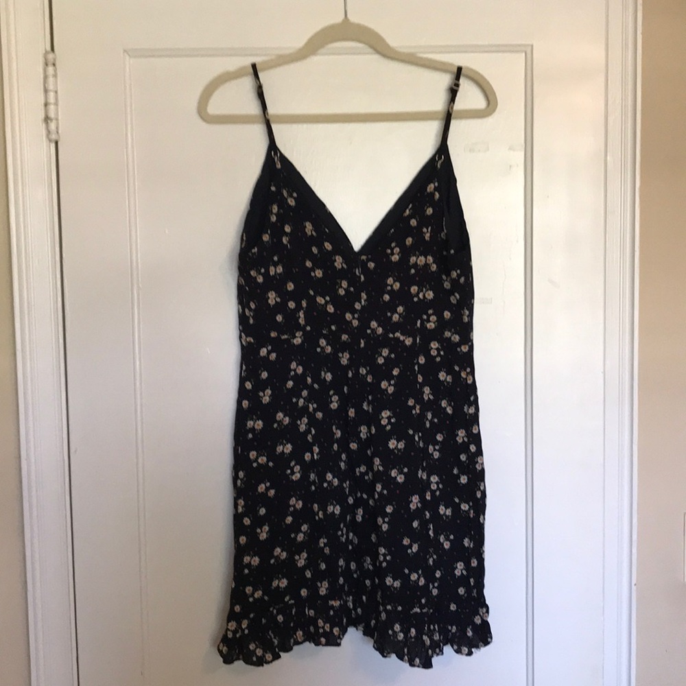 Mayra Floral Ruffle Dress - Picture 4 of 4